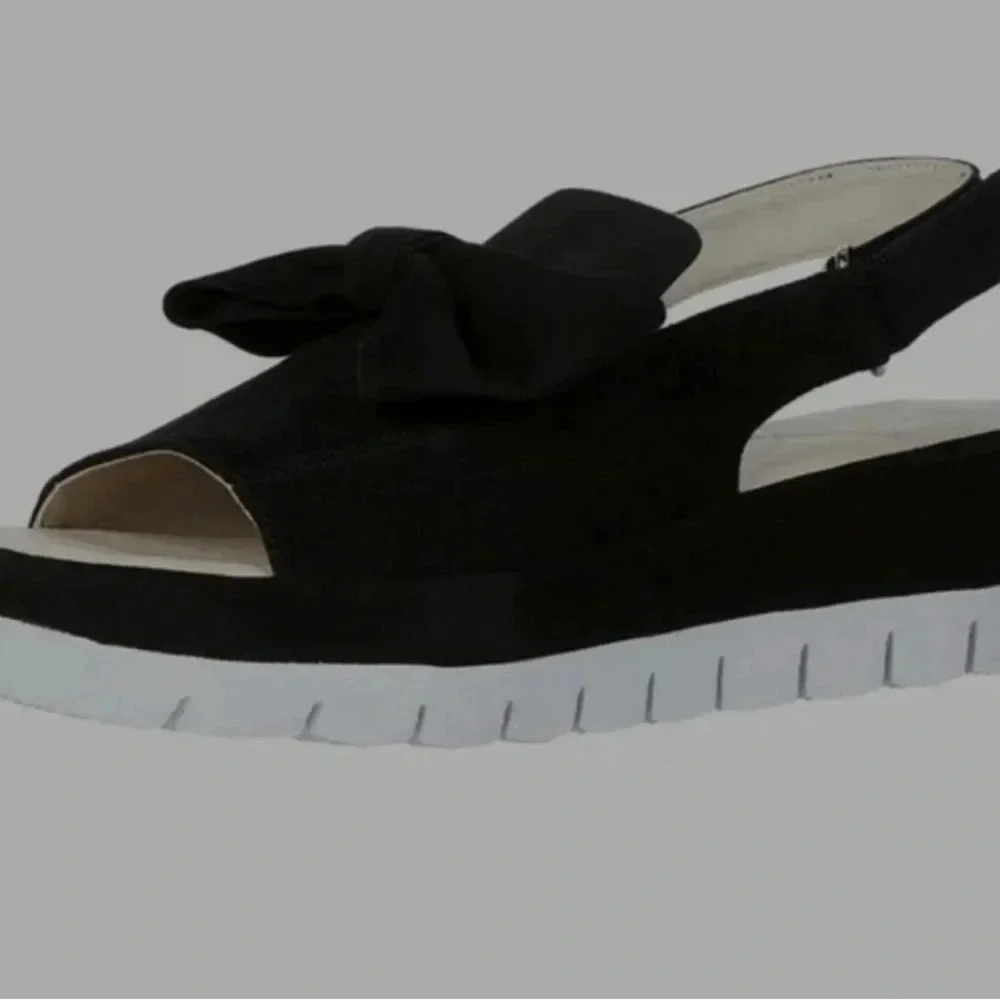 Amalfi by Rangoni black leather platform sandals 10.5 M
